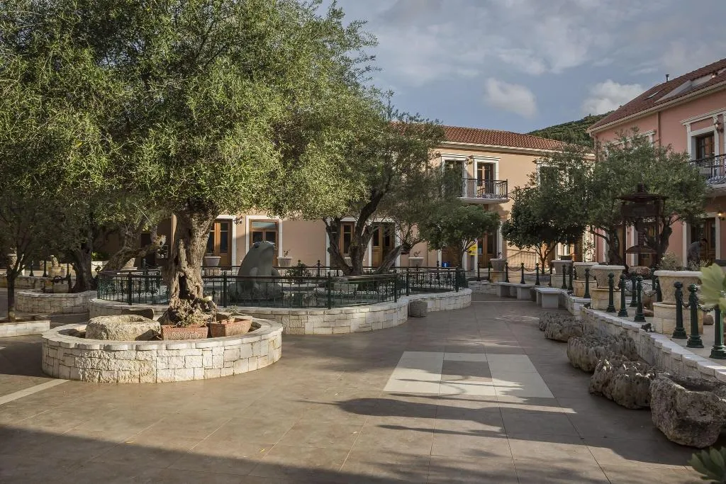 Terrace, Balhambra Suites, Kefallinia