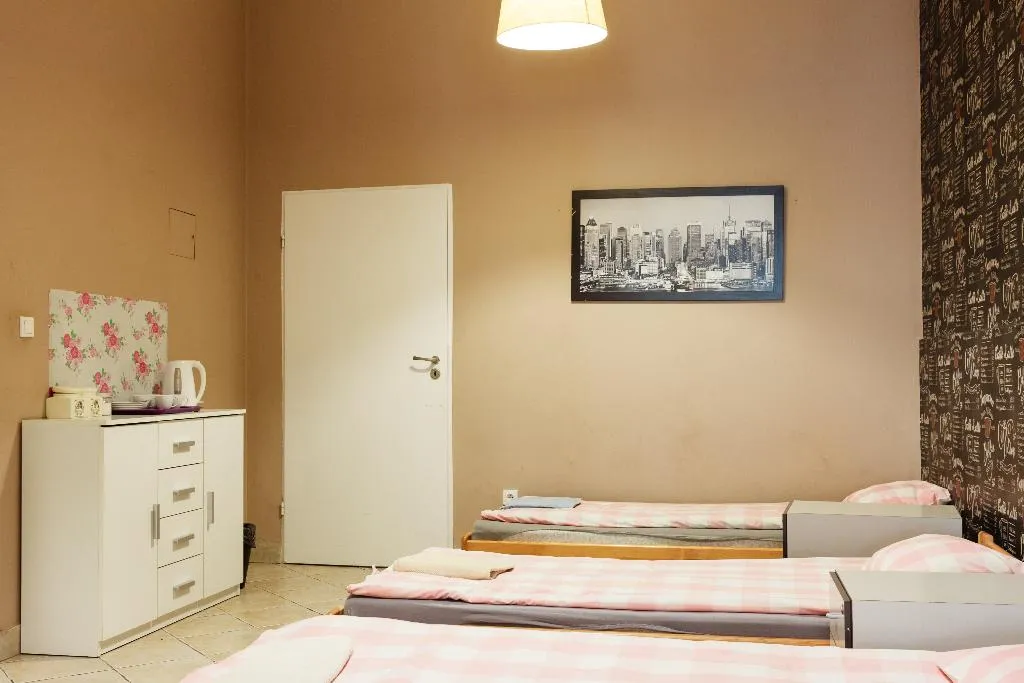 QUADRUPLE STANDARD Room, Heynow Hostel, Krakow