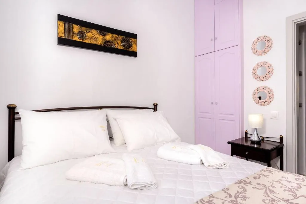 Room, Aspalathos Suites, Santorini