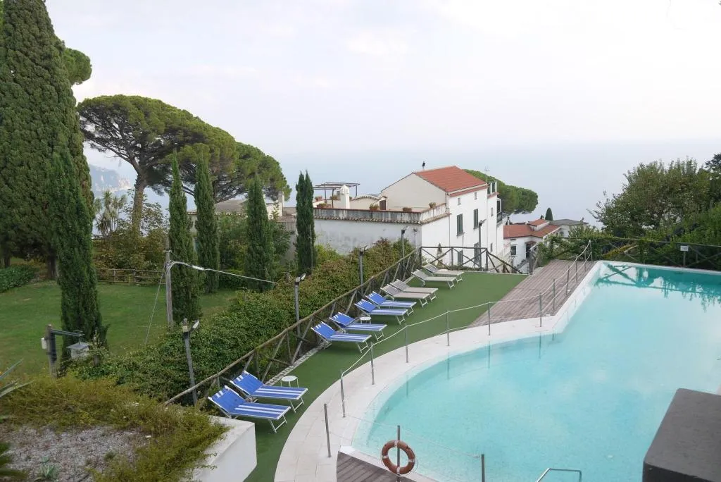 Pool, Rufolo, Naples