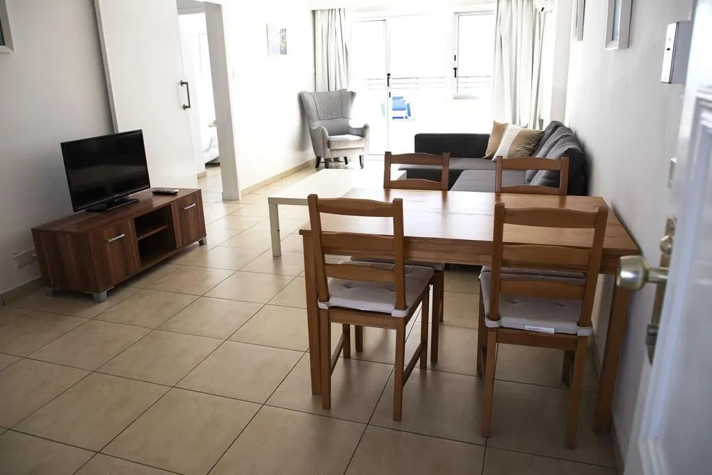 Room, Sun Hall Beach Hotel Apts, Cyprus