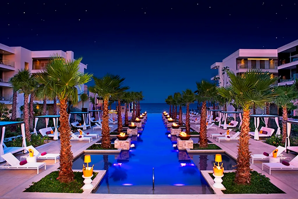 Pool, Breathless Riviera Cancun Resort and Spa, Cancun Area