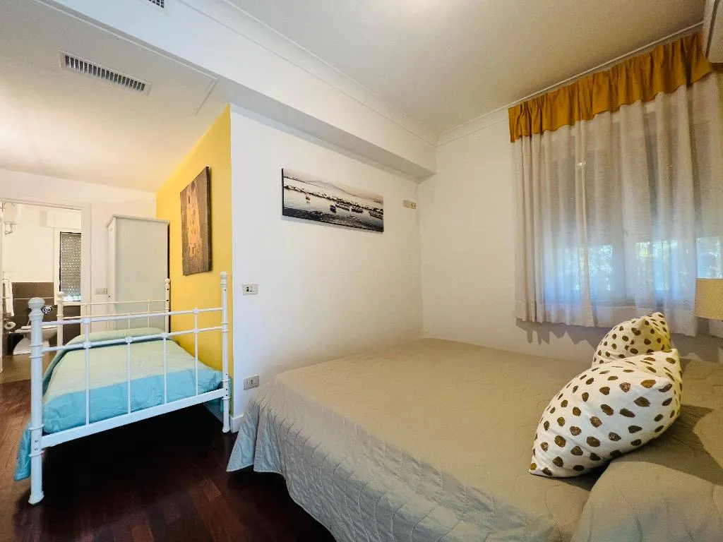 APARTMENT TWO BEDROOMS TWO BATHROOMS Room, Villa Sorrento Resort, Naples
