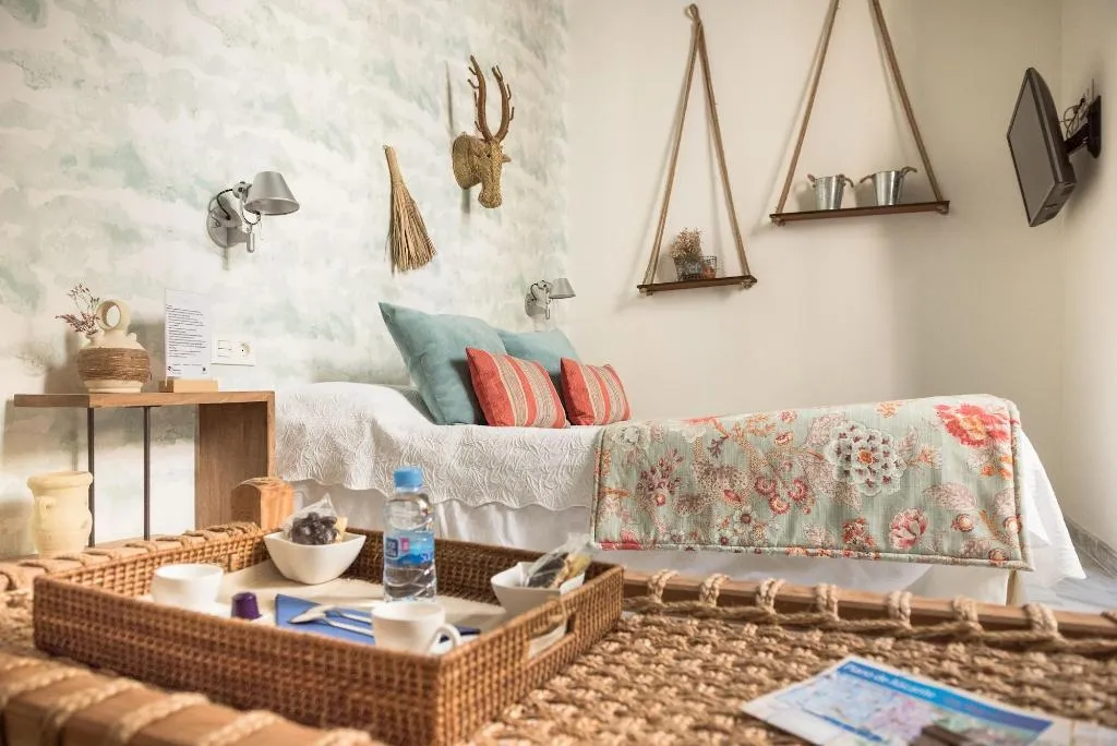 Room, Luces De Catedral, Costa Blanca