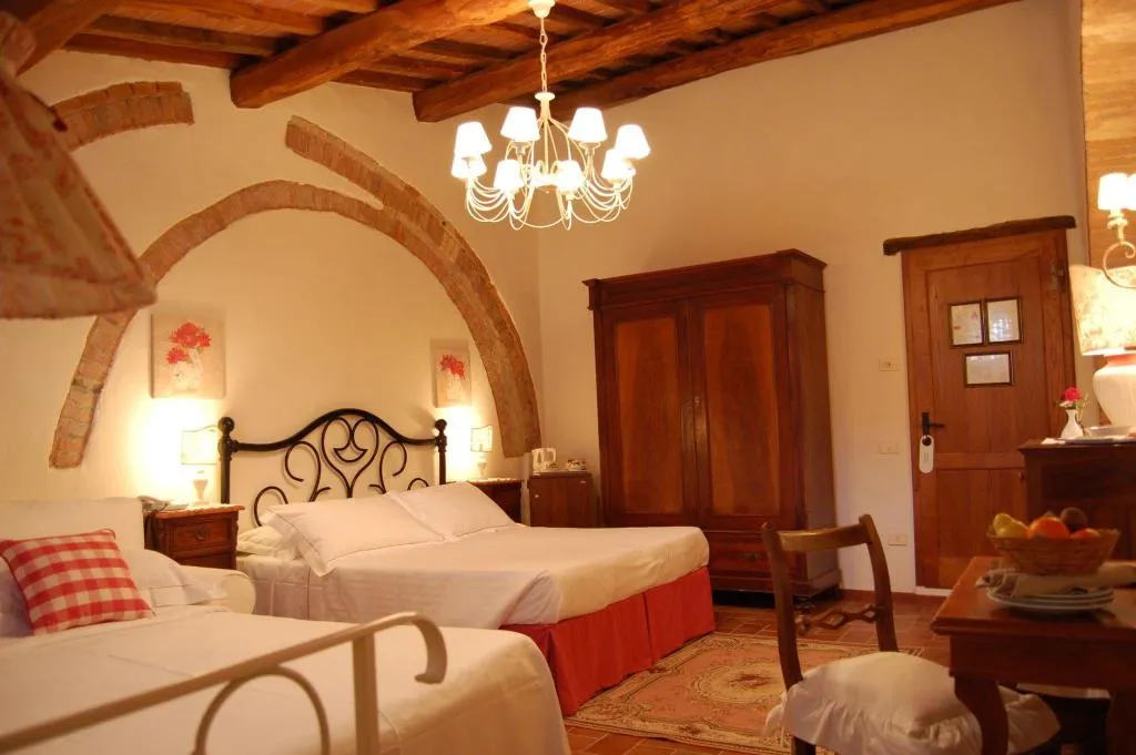 DOUBLE BASIC Room, Belvedere Di San Leonino, Florence