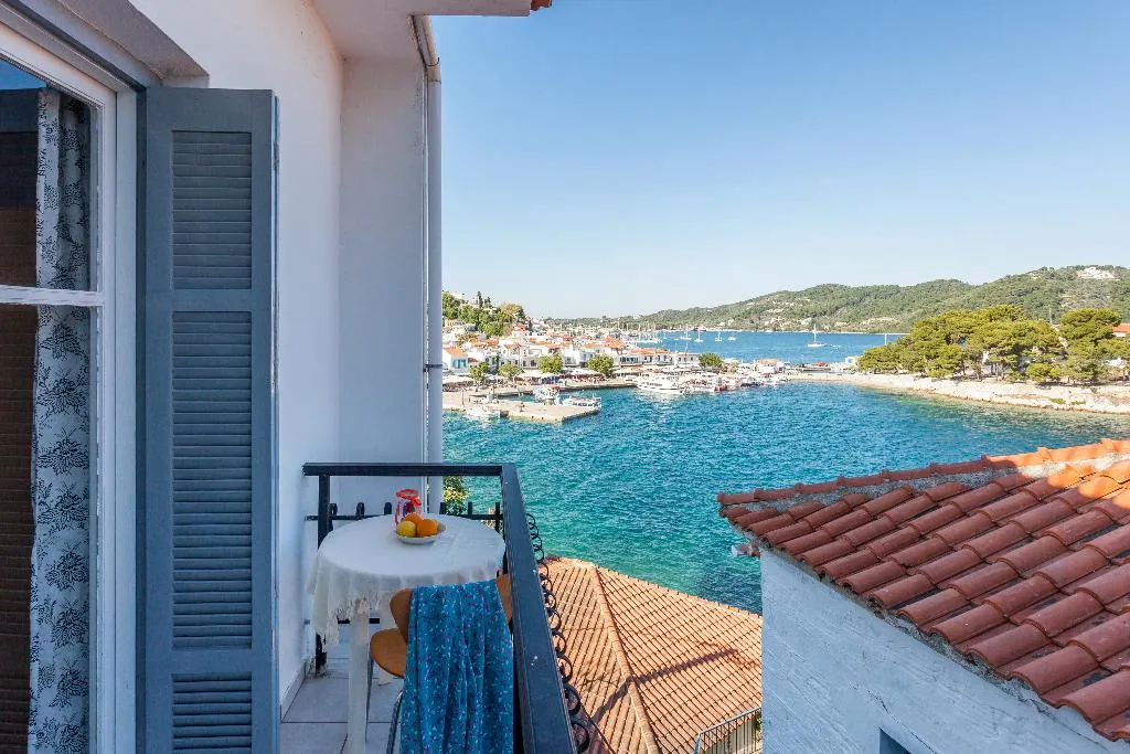 APARTMENT CAPACITY 4 Room, Argo, Skiathos