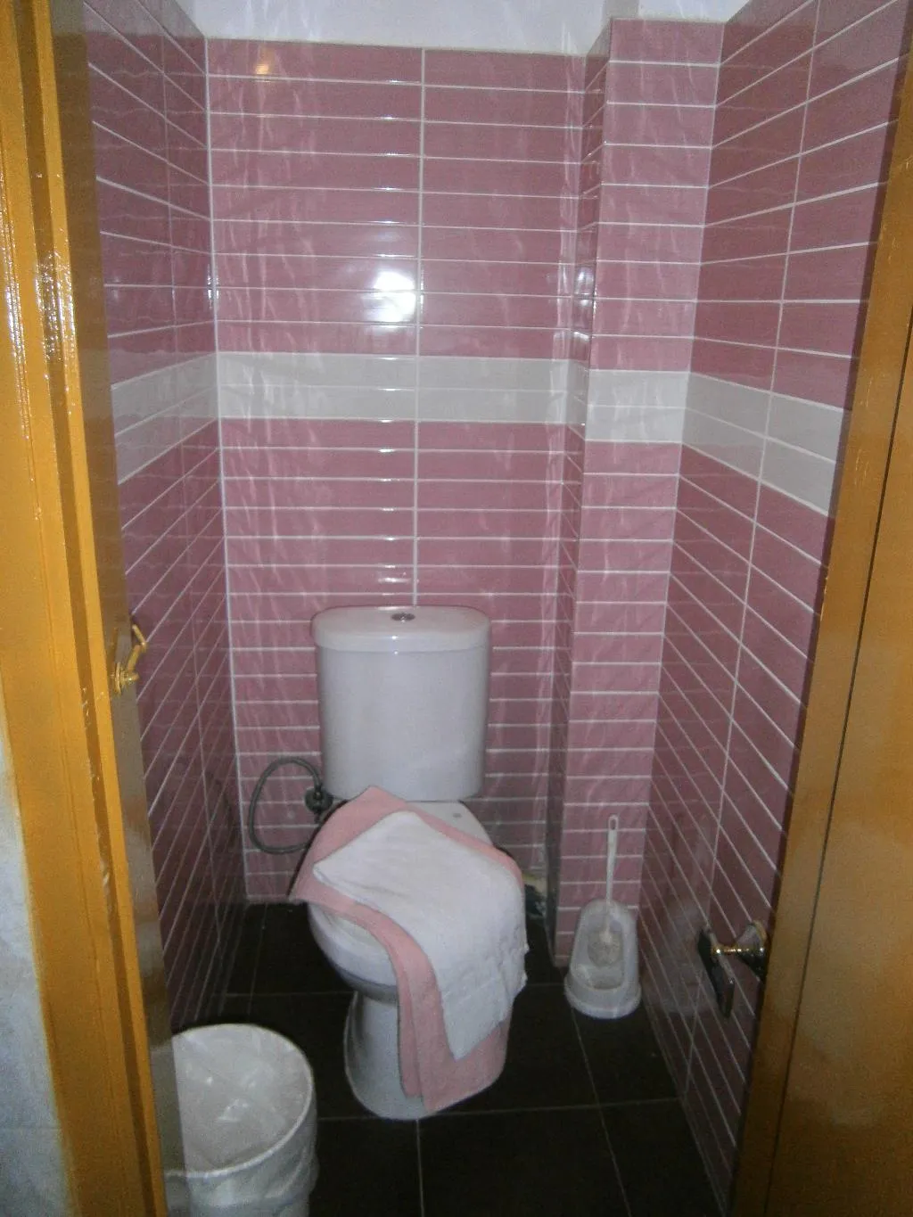 SINGLE WITH SHARED BATHROOM Room, Sparta Team Hotel- Hostel, Athens