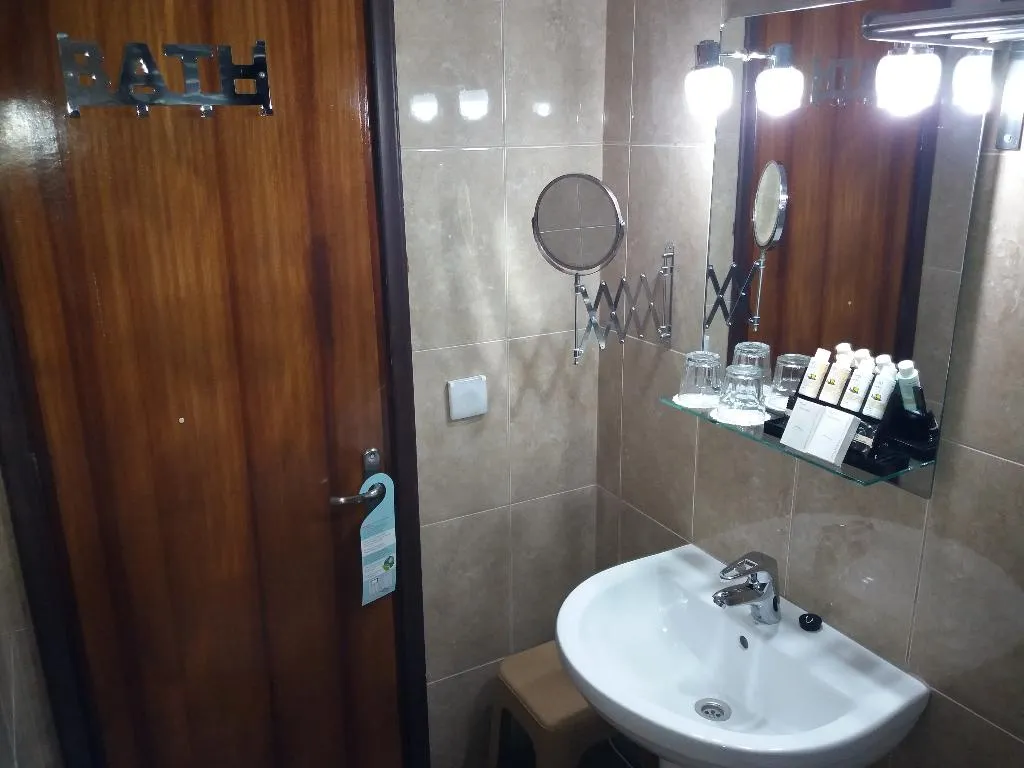 TWIN TWO BEDROOMS Room, Mileona Rooms, Corfu