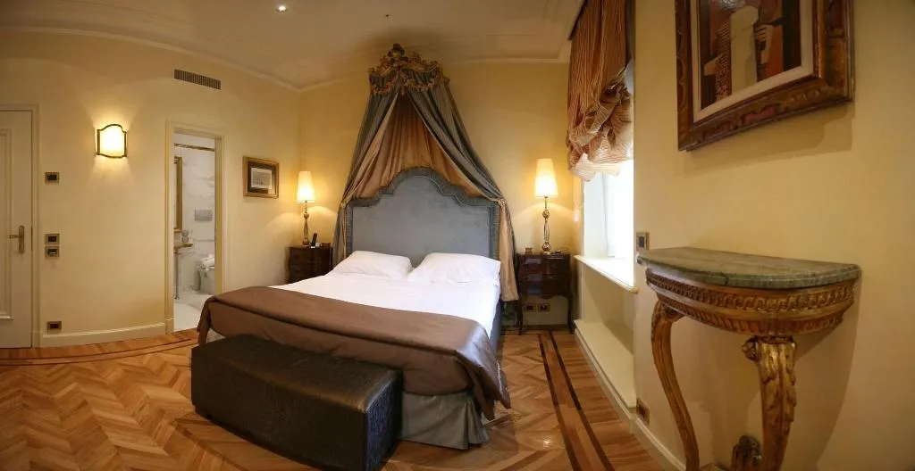 Room, Villa Duse, Rome