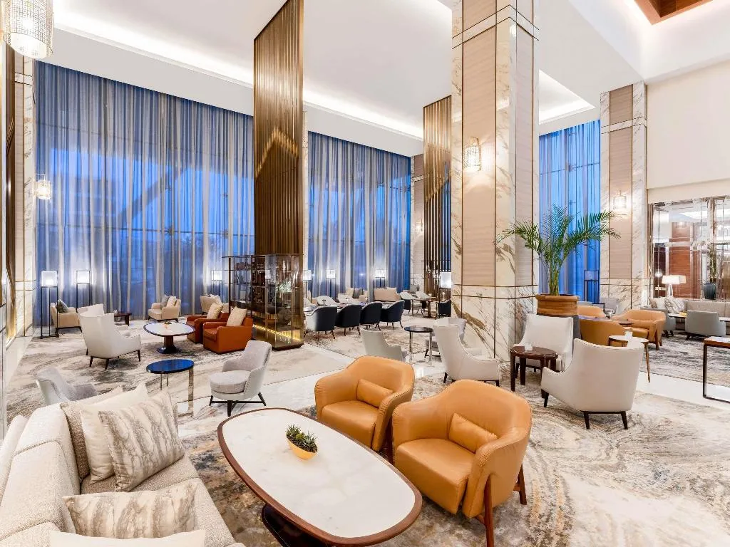 Restaurant, Grand Plaza Mövenpick Media City, Dubai