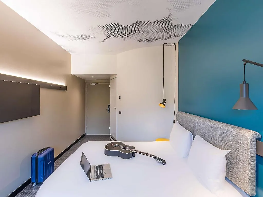 DOUBLE WITH DOUBLE BED Room, ibis Lisboa Alfragide, Lisbon