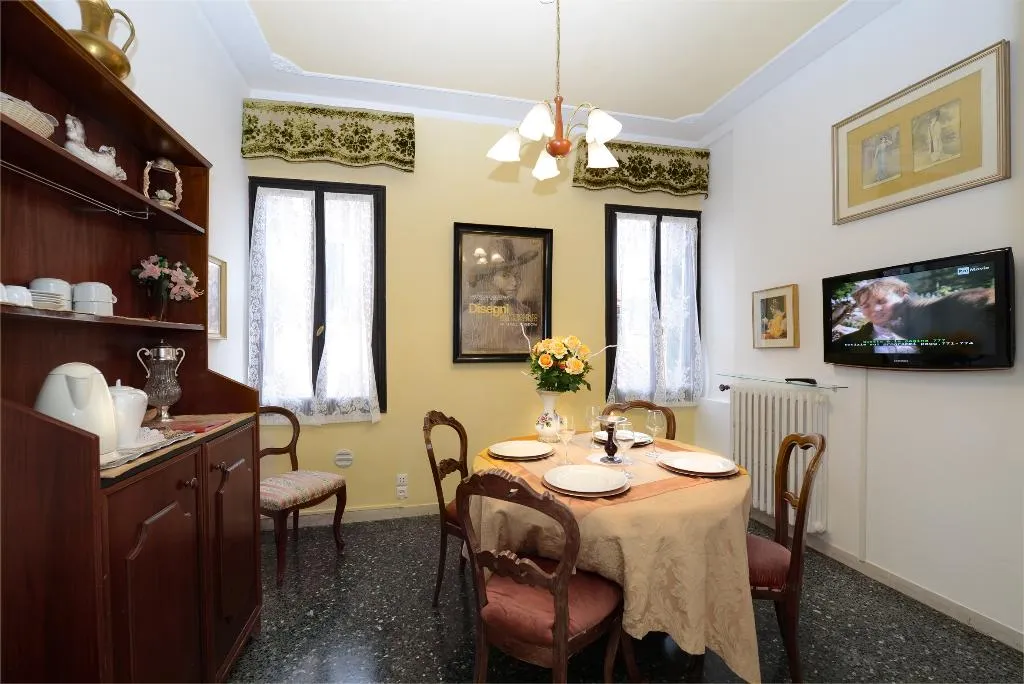 APARTMENT CAPACITY 5 Room, Mignon, Venice