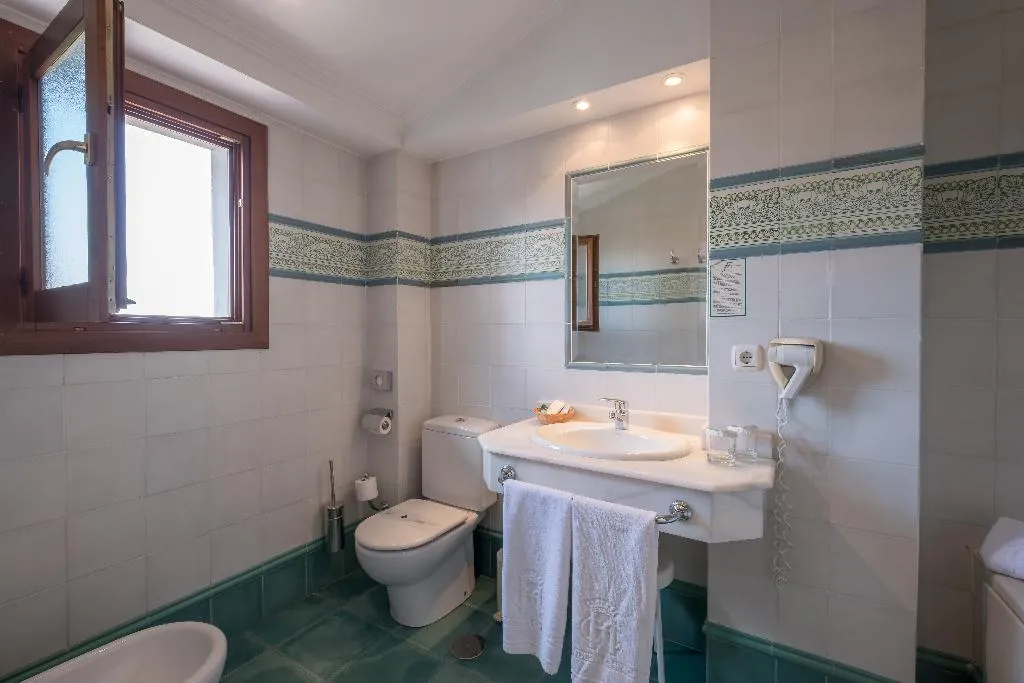 DOUBLE STANDARD Room, Condesa de Chinchon, Madrid