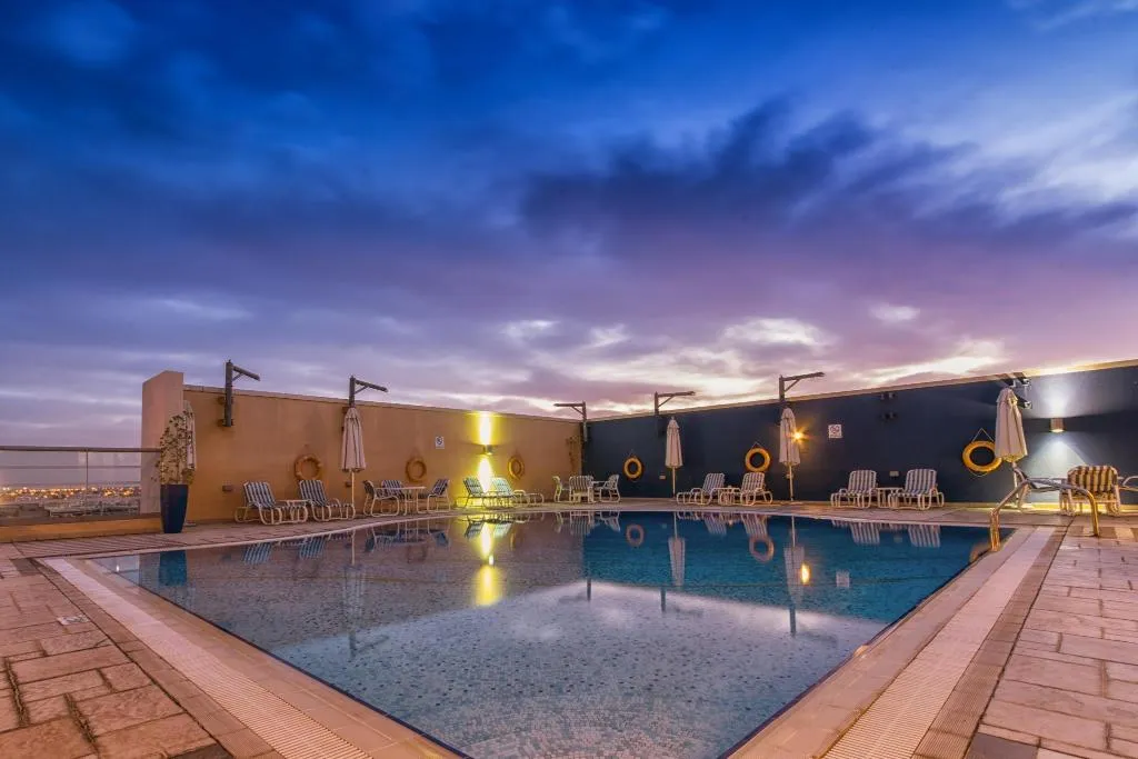 Pool, Nojoum Hotel Apartment, Dubai
