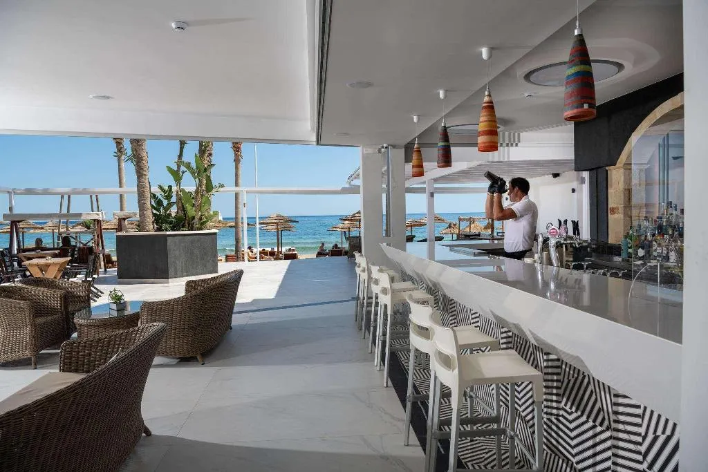 Bar, High Beach, Crete