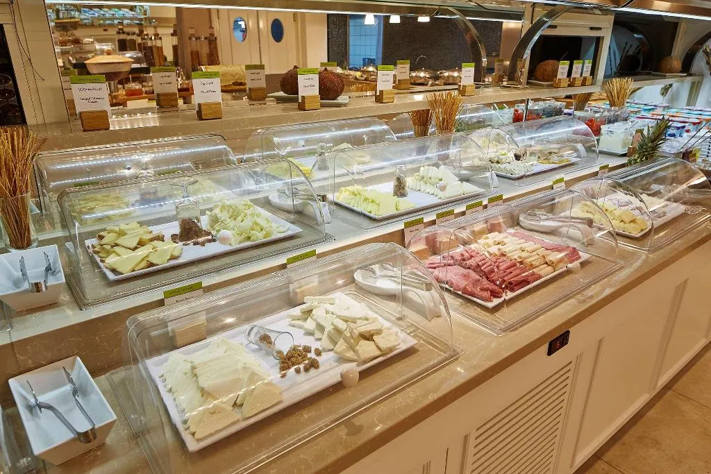 Restaurant, DoubleTree By Hilton Izmir Alsancak, Izmir