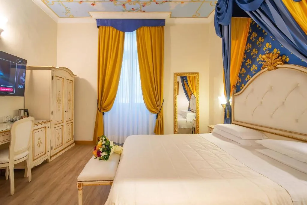 DOUBLE CLASSIC Room, Porta Faenza, Florence