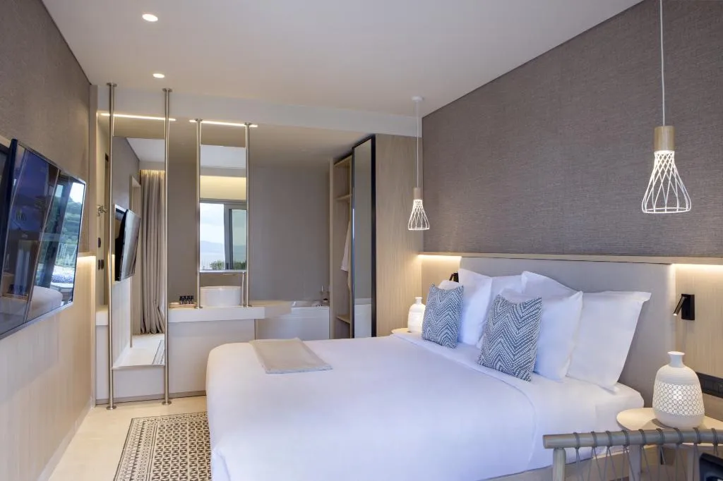 SUITE TWO BEDROOMS Room, MERAVIA Leonardo Limited Edition, Halkidiki
