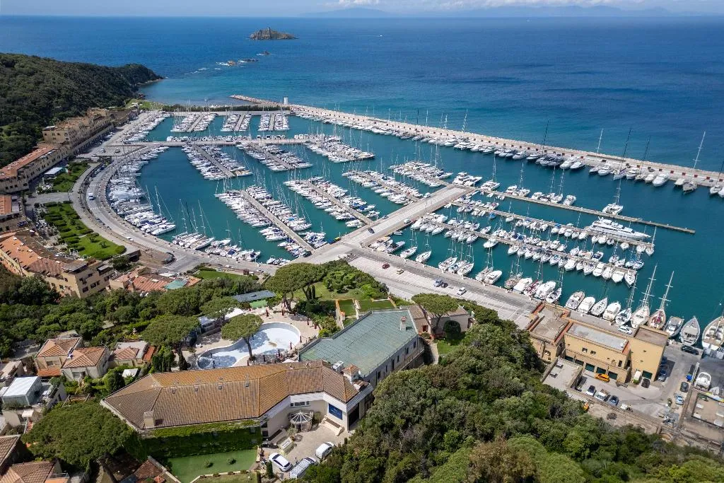 General view, Cala del Porto Punta Ala, Florence