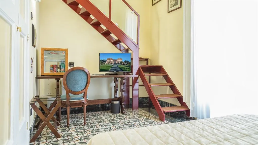Room DUPLEX Room, Villa Signorini Hotel, Naples