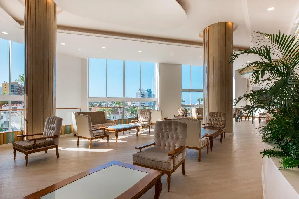 Lobby, Iberostar Waves Bouganville Playa, Tenerife