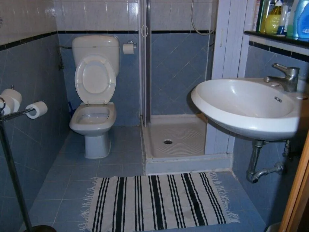 Room, Roma Termini 89, Naples