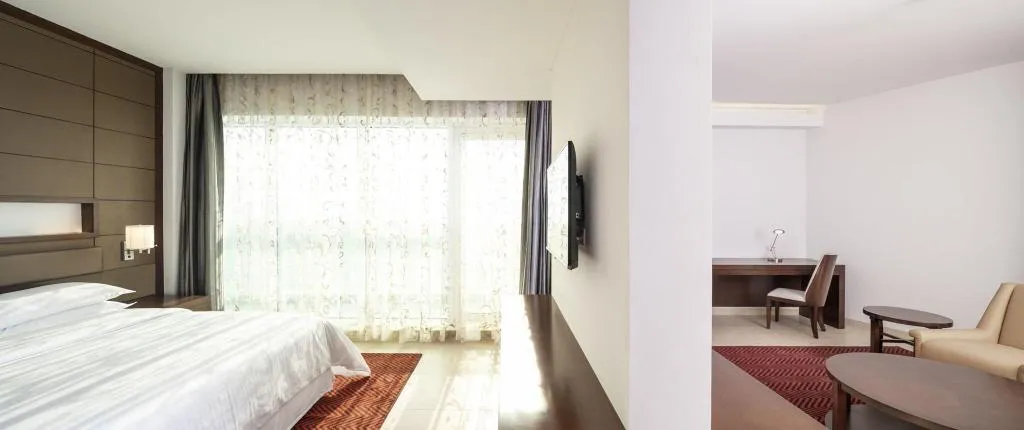 Room, Four Points by Sheraton Sharjah, Dubai