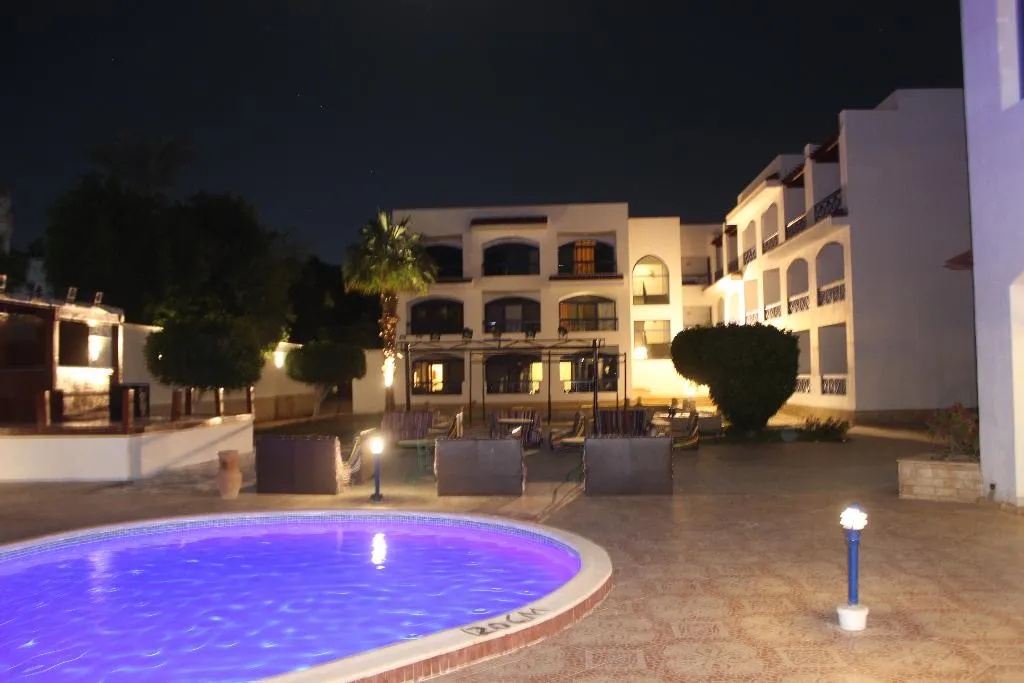 Pool, El Khan Sharm Hotel, Red Sea Riviera