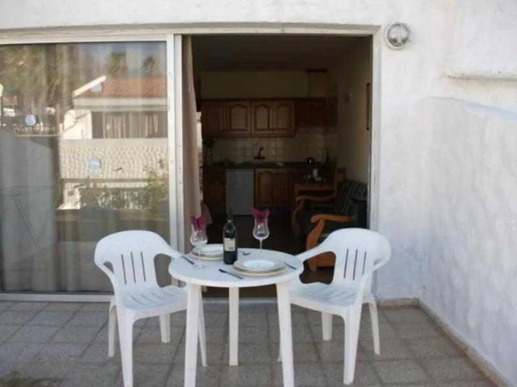 Room, Paradero II, Tenerife