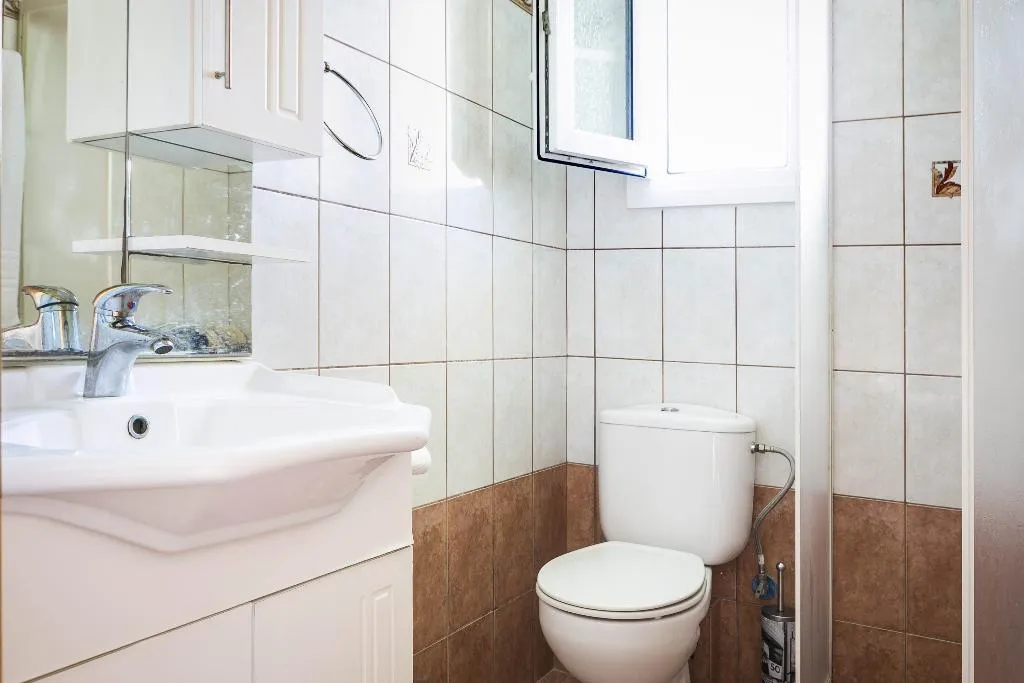 APARTMENT CAPACITY 6 Room, Evi's Garden, Kefallinia
