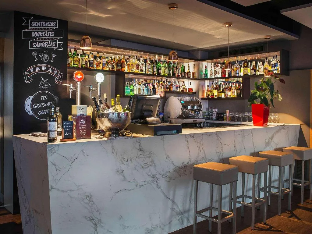 Bar, ibis Styles Figueres Ronda, Costa Brava
