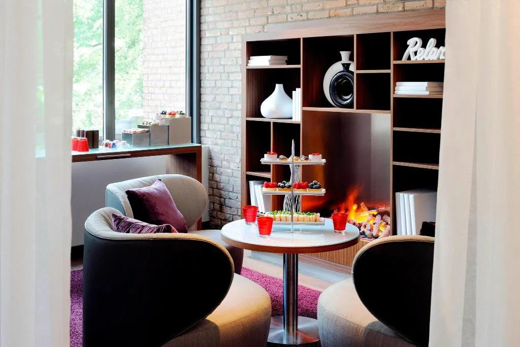 Room, Amsterdam Marriott Hotel, Amsterdam