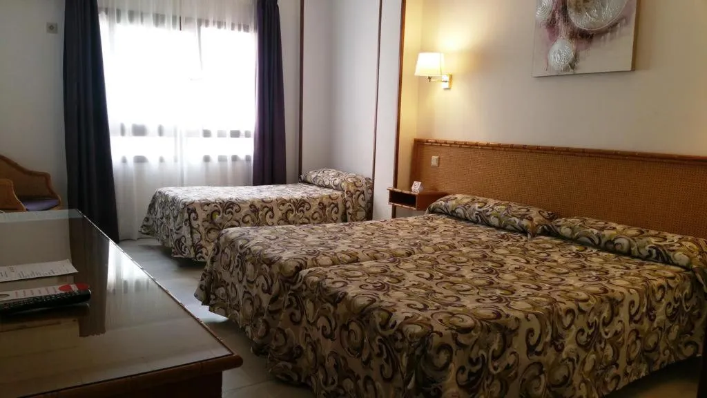 TRIPLE STANDARD Room, Ona Las Rampas, Costa Del Sol
