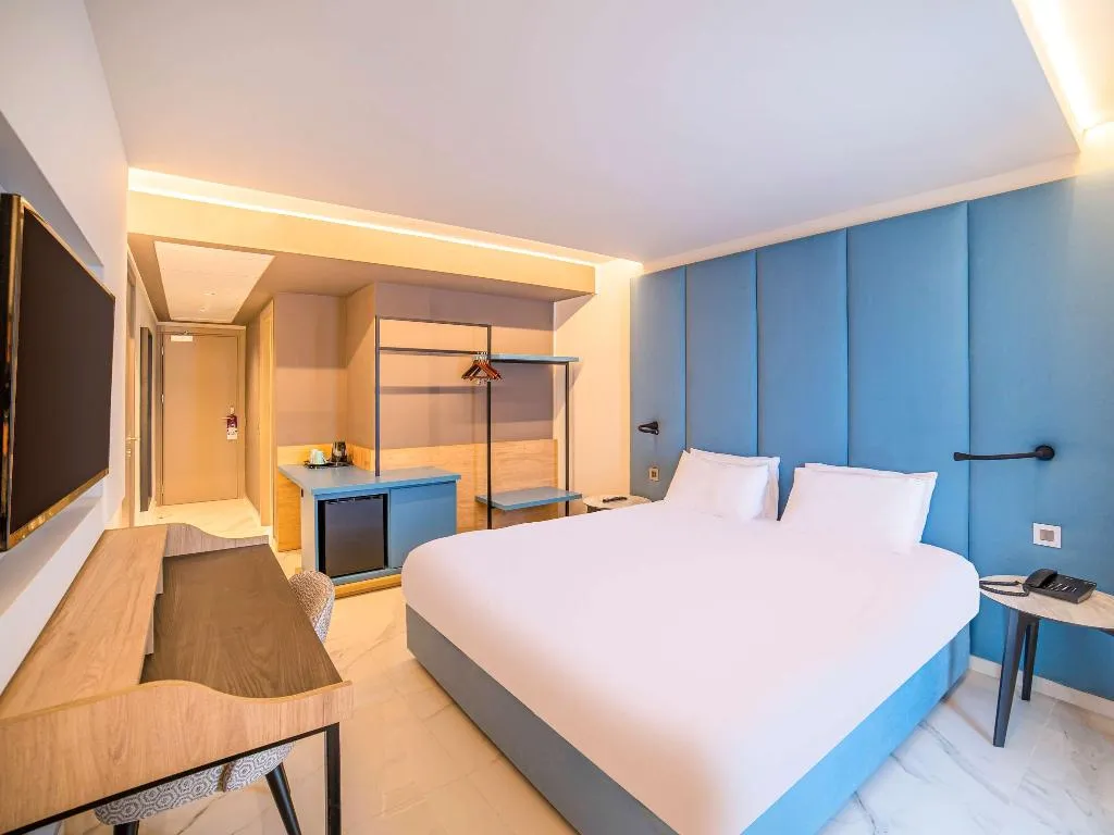 Room, Mercure St. Julian's Malta, Malta