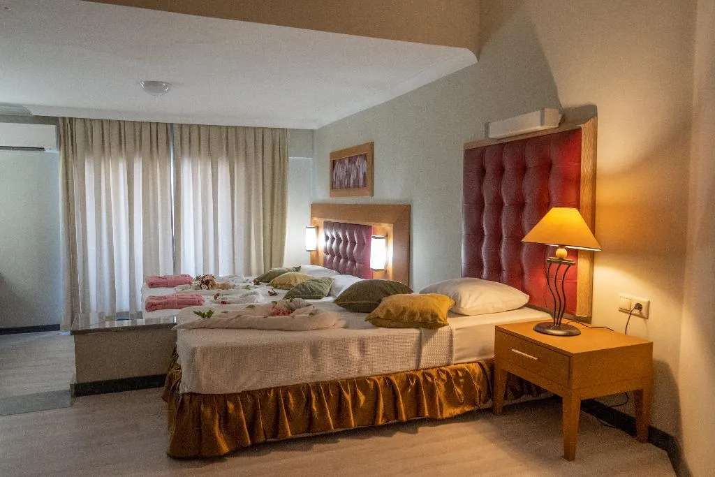 FAMILY ROOM CAPACITY 4 Room, Scylax Fami̇ly Club, Antalya