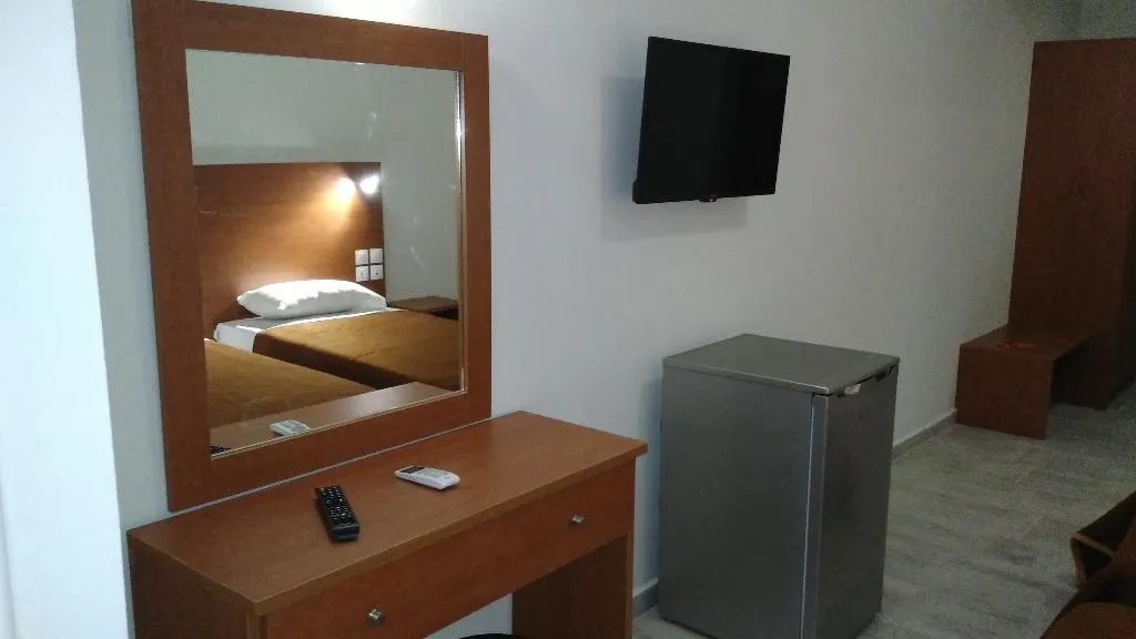 Room, Sydney Greece, Zante