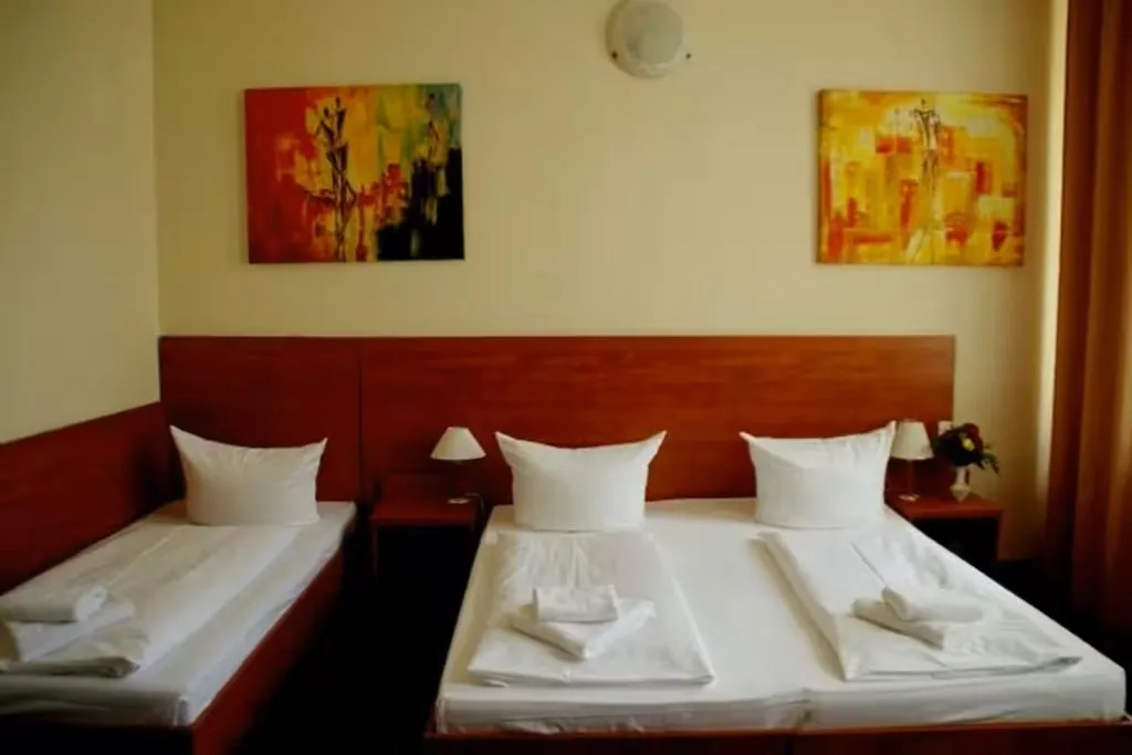 TRIPLE STANDARD Room, CityHotel am Kurfürstendamm, Berlin