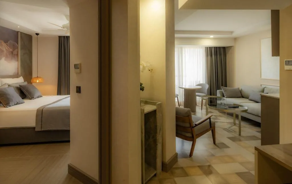 Room, Samara, Bodrum