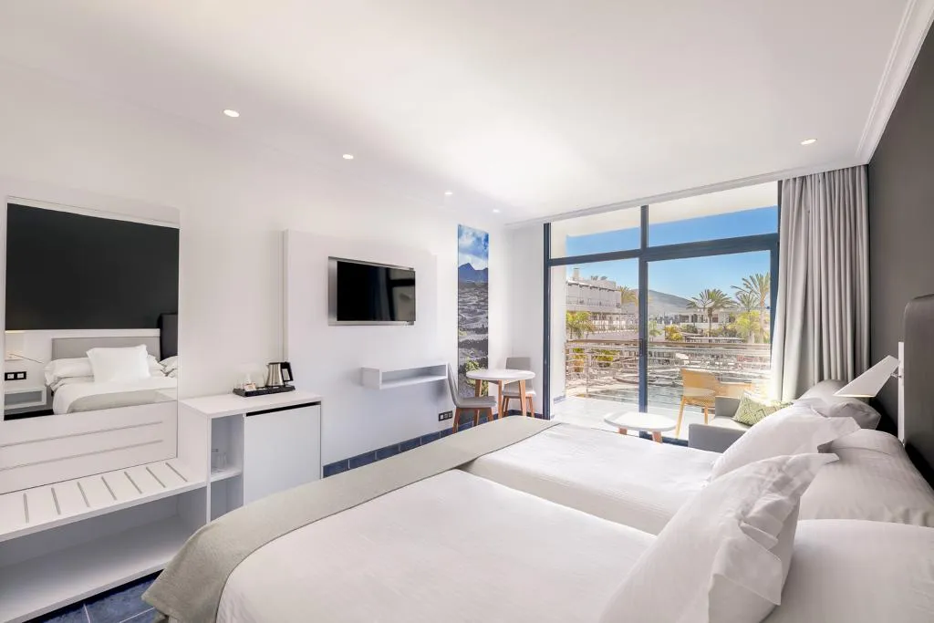 DOUBLE SINGLE USE POOL VIEW Room, Hotel LIVVO Mirador Papagayo, Lanzarote