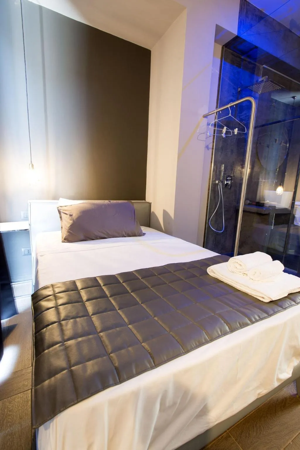 Room, B&B Villareale, Palermo