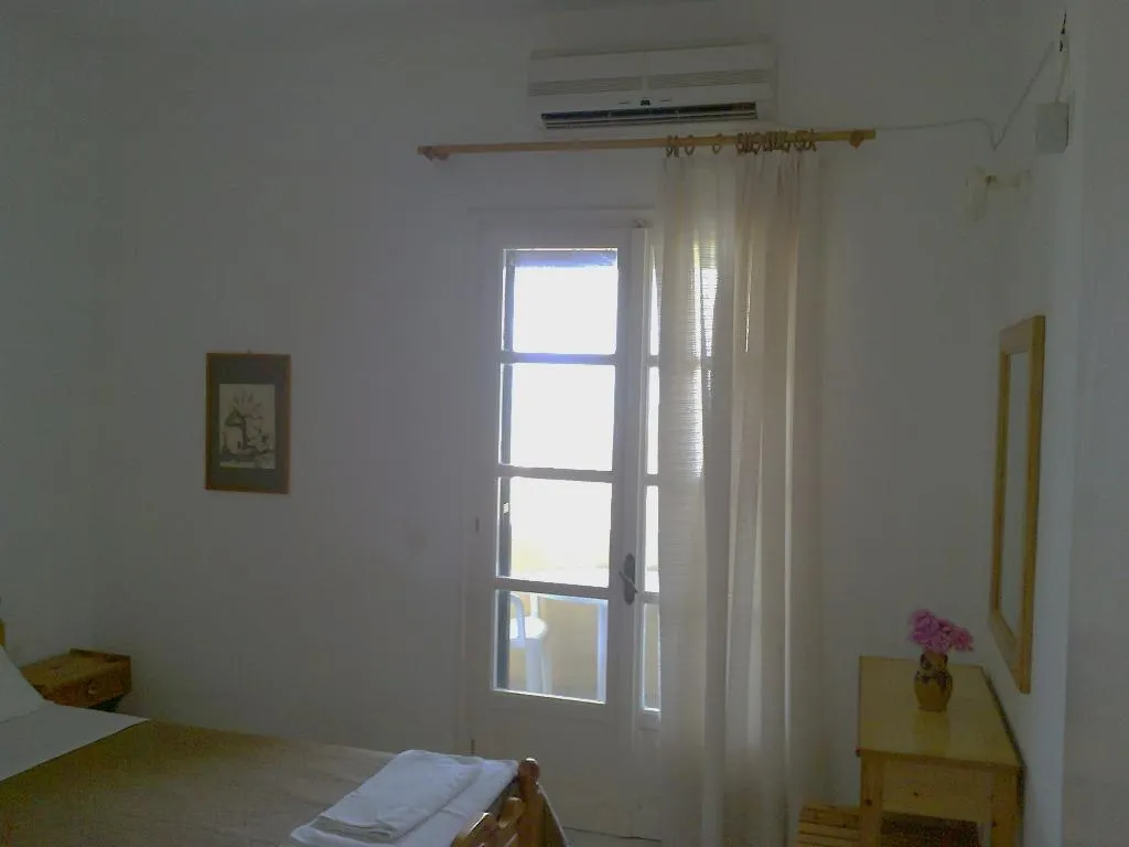 APARTMENT TWO BEDROOMS Room, Beachfront Salvanos, Corfu