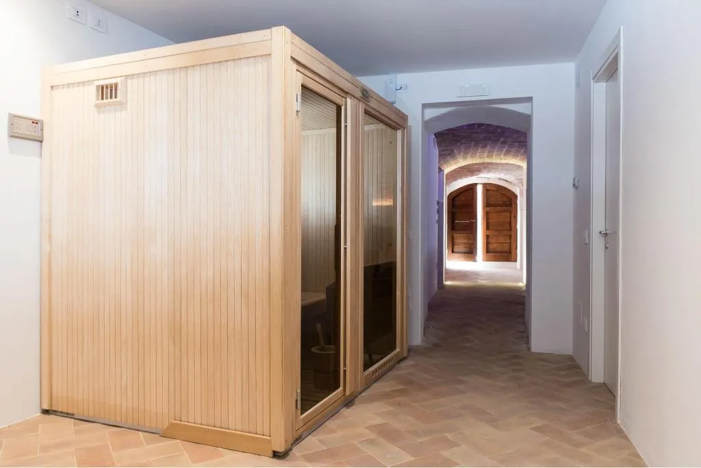 Sports and Entertainment, Albergo Il Rientro, Perugia