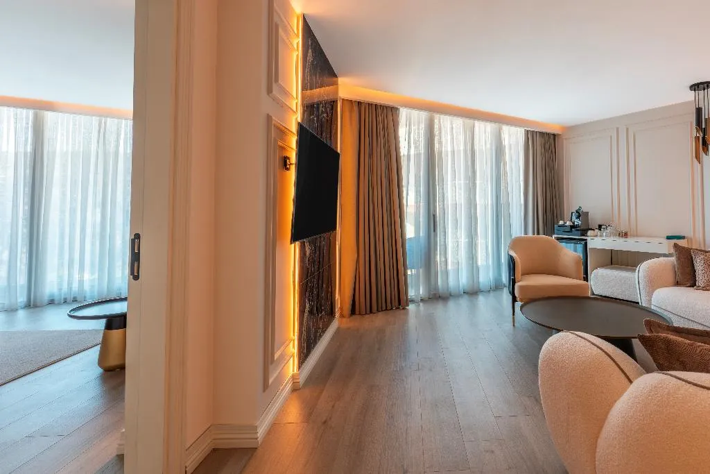 JUNIOR SUITE STANDARD Room, Qlusive Hotel, Izmir
