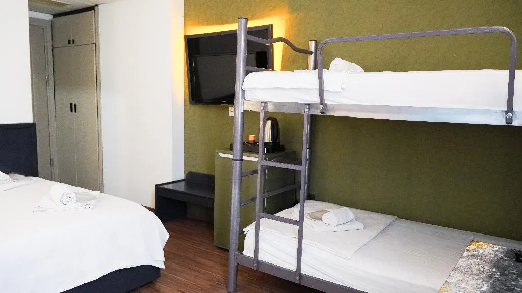 QUADRUPLE STANDARD Room, Güleryüz Hotel 2, Antalya