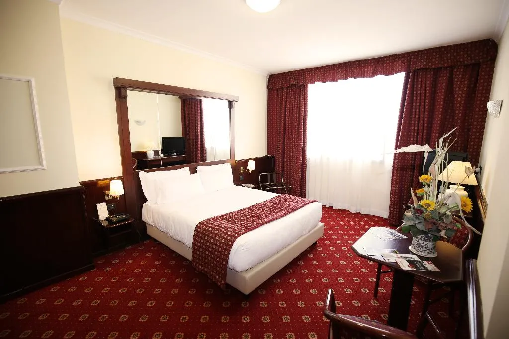 DOUBLE SUPERIOR Room, Regent, Rome