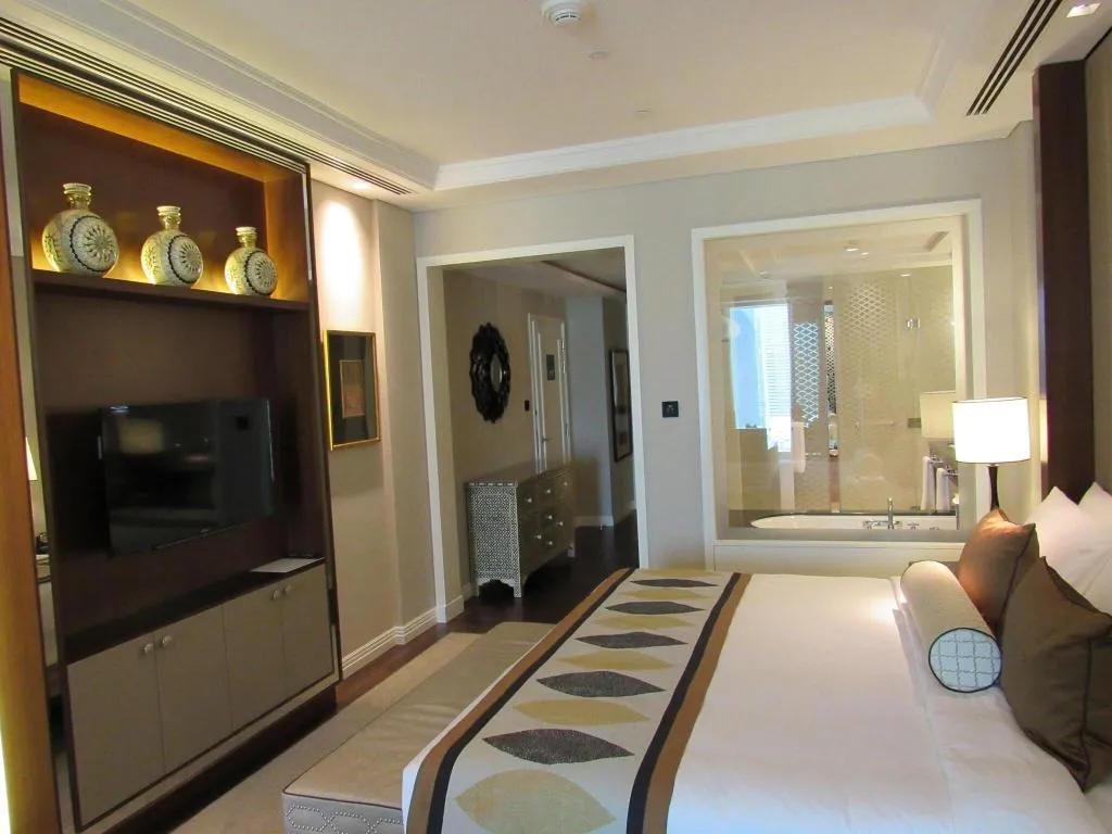 JUNIOR SUITE CLUB WITH VIEWS Room, Taj Dubai, Dubai