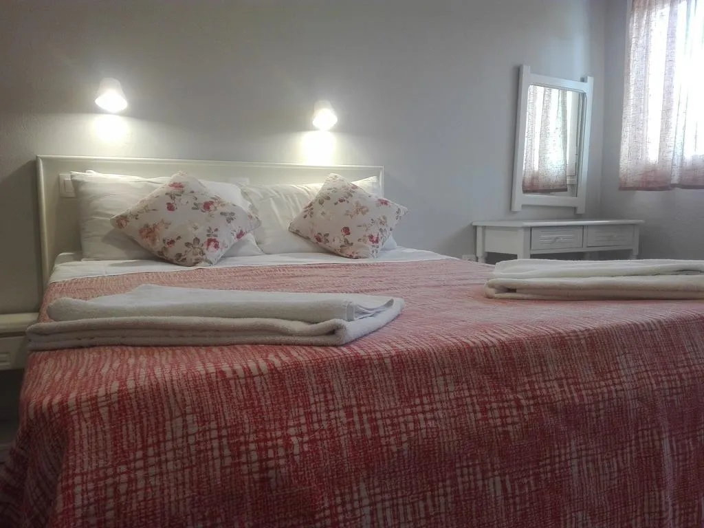 FAMILY ROOM TWO BEDROOMS Room, Elisabeth Apartments, Corfu