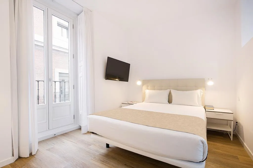 Room, Apartamentos La Bolsa 4, Madrid