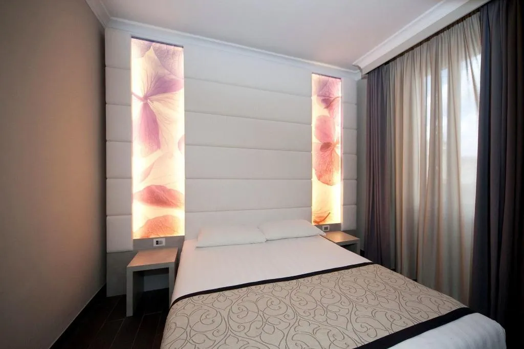 Room, Residenza Le Fonticine, Florence