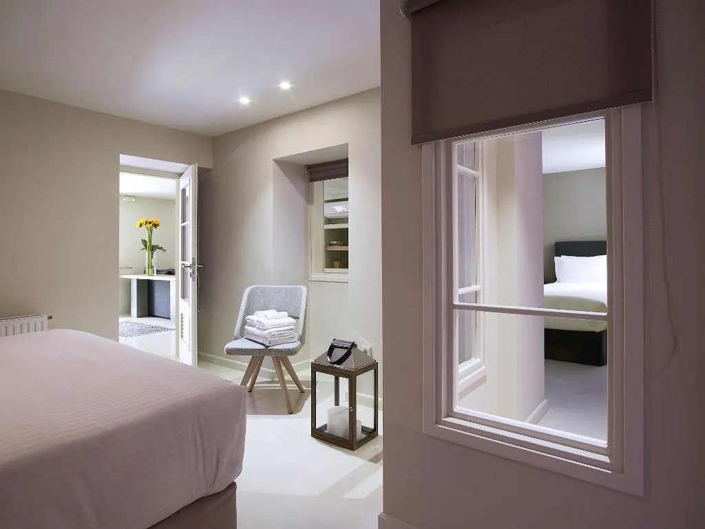 Room, Thiseio 1915, Athens